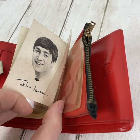 Beatles VINTAGE HOT PINK & RED BEATLES WALLET W/ Pictures & Bonus Cards - Picture 9 of 16